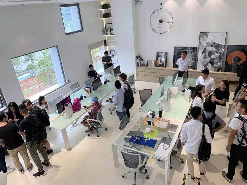 香港創業青年內地行成員網絡參觀橫琴自貿區